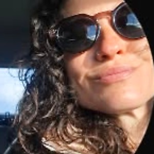 Beatriz Falcon, aluna do clube